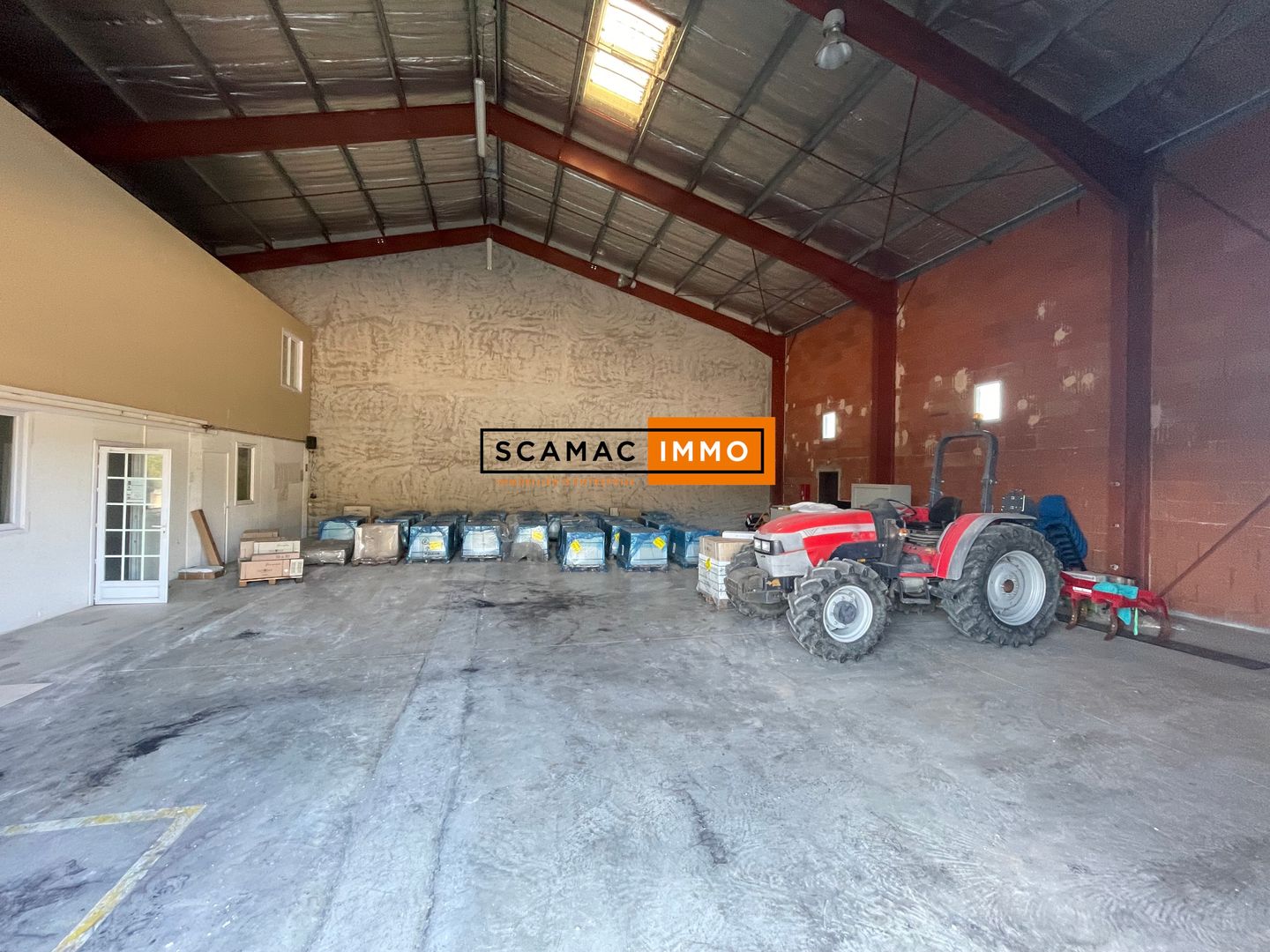 entrepôt de 428m², Pignans (Var)