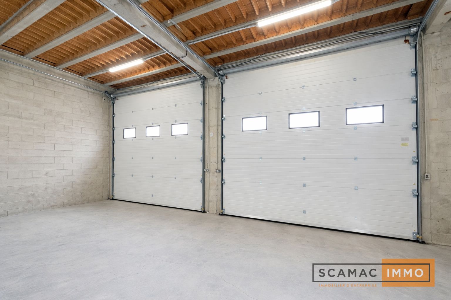 locaux mixtes de 813m², Vigneux-sur-Seine (Essonne)