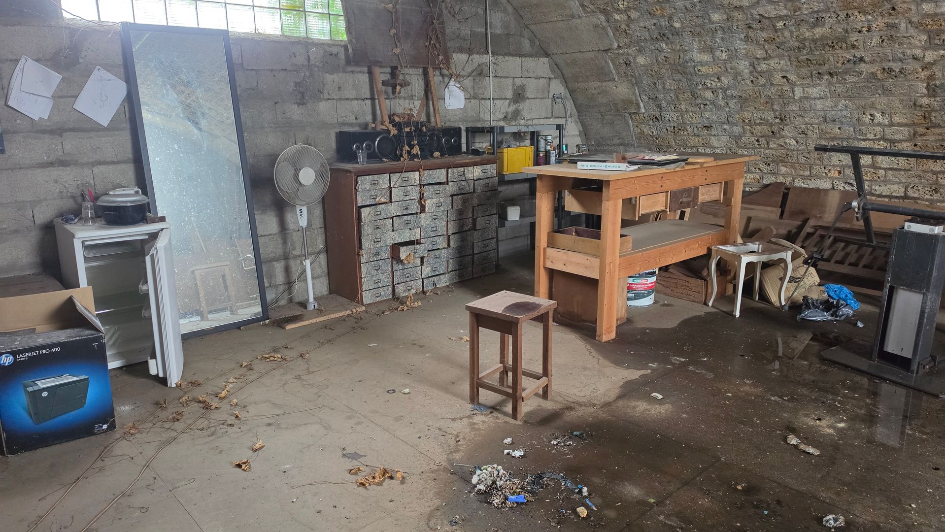 local d'activités de 110m², Meudon (Hauts-de-Seine)