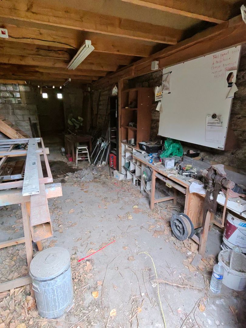local d'activités de 110m², Meudon (Hauts-de-Seine)