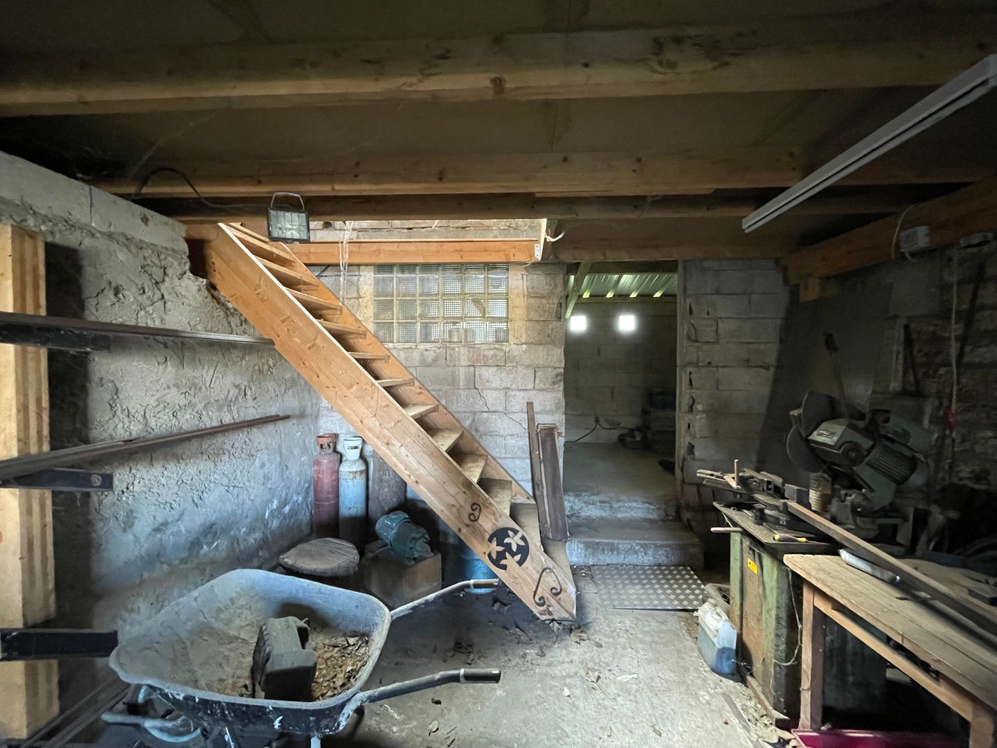 local d'activités de 110m², Meudon (Hauts-de-Seine)