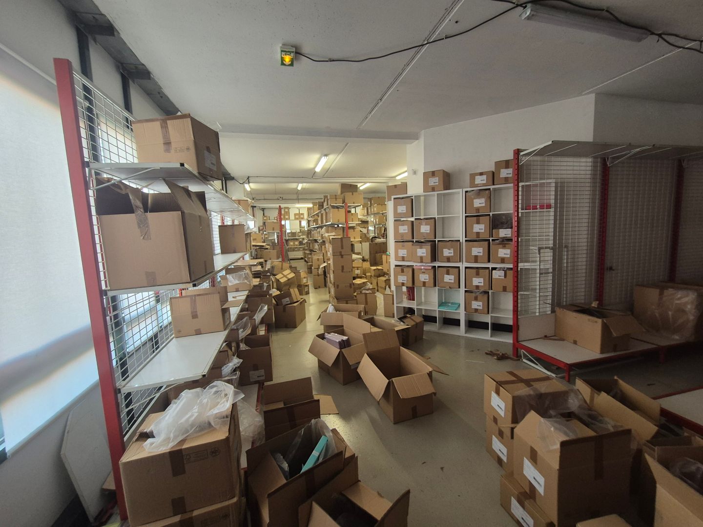 local d'activités de 325m², Roissy-en-France (Val-d'Oise)