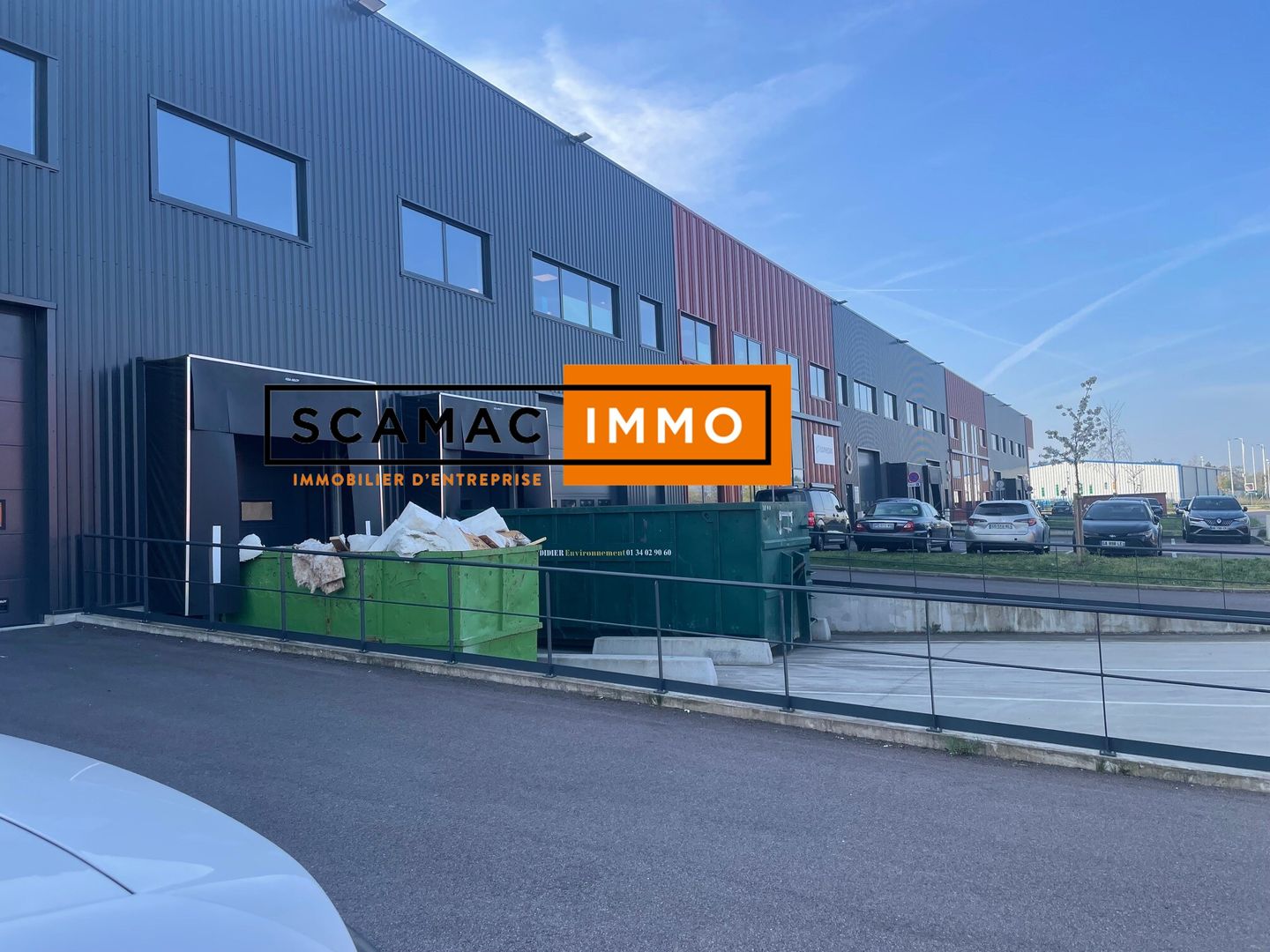 local d'activités de 1 211m², Saint-Ouen-l'Aumône (Val-d'Oise)