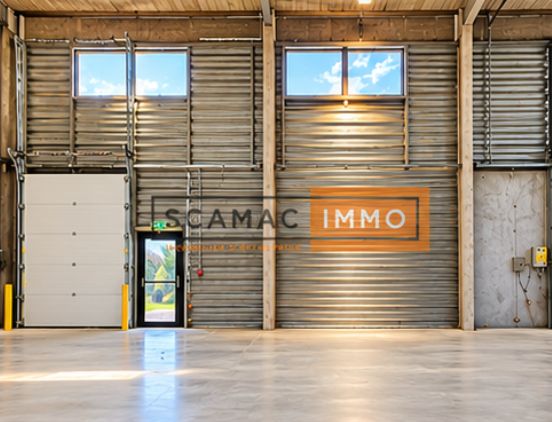local d'activités de 1 211m², Saint-Ouen-l'Aumône (Val-d'Oise)