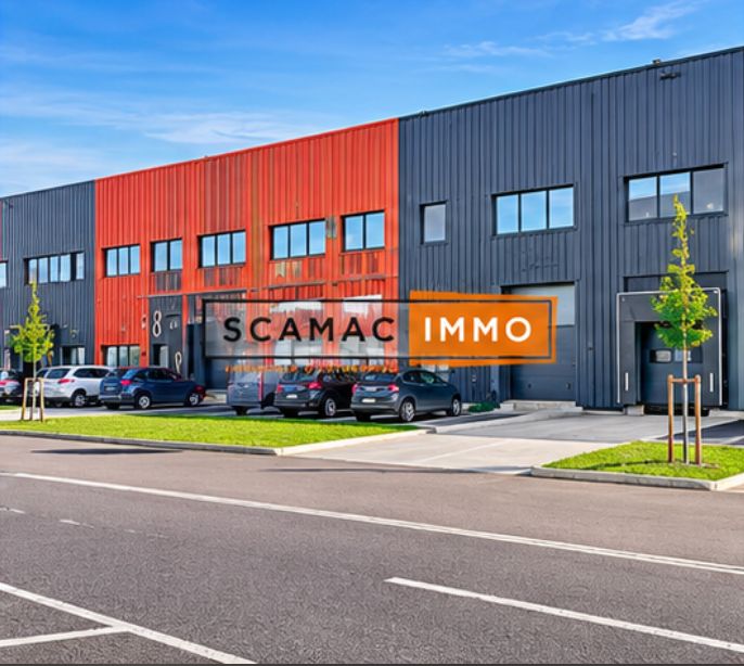 local d'activités de 1 211m², Saint-Ouen-l'Aumône (Val-d'Oise)