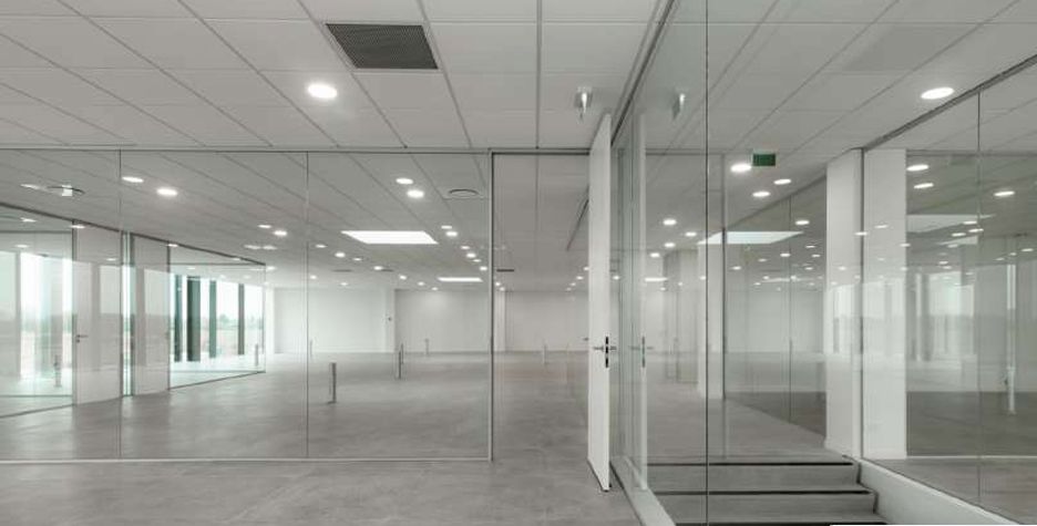 entrepôt de 1&nbsp;082m², Le Mesnil-Amelot (Seine-et-Marne)
