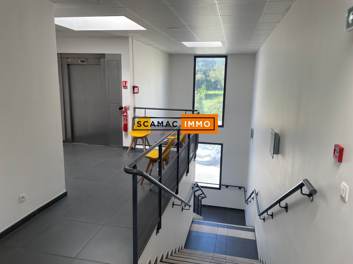 bureau de 110m², La Seyne-sur-Mer (Var)