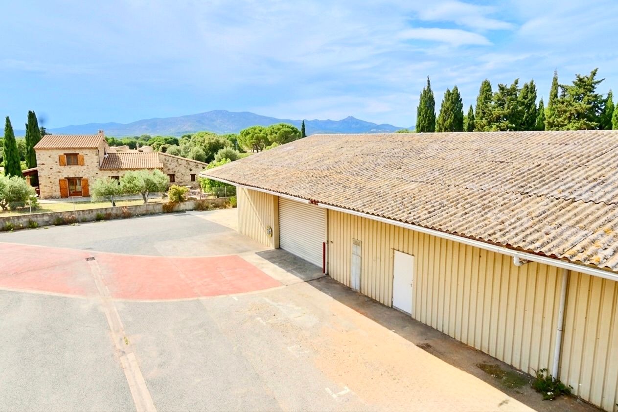local d'activités de 515m², Fréjus (Var)