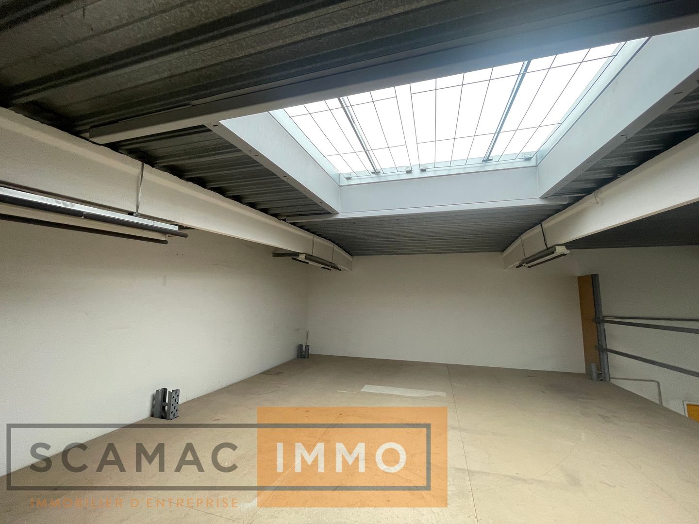 local d'activités de 250m², Bondoufle (Essonne)