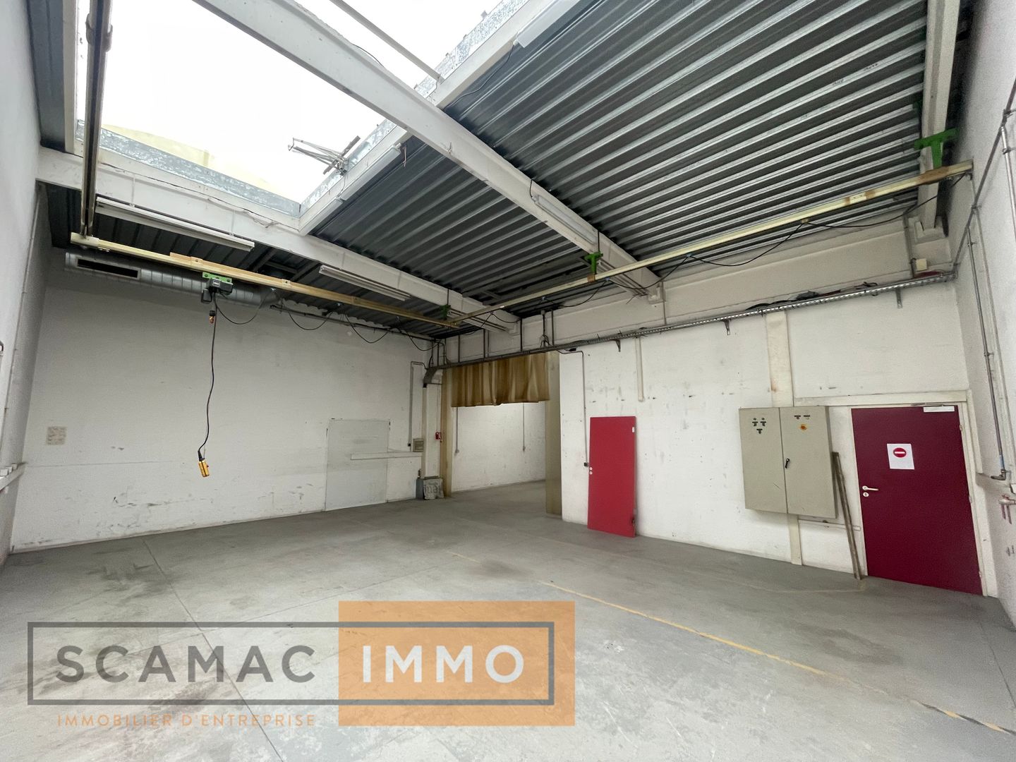local d'activités de 400m², Bondoufle (Essonne)