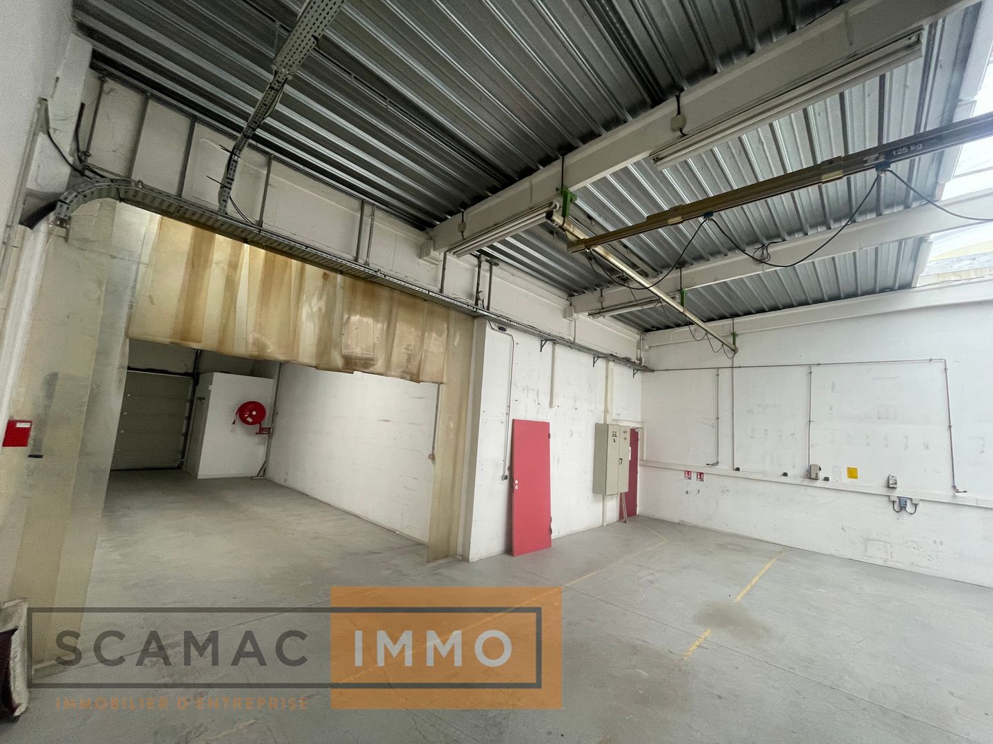 local d'activités de 400m², Bondoufle (Essonne)