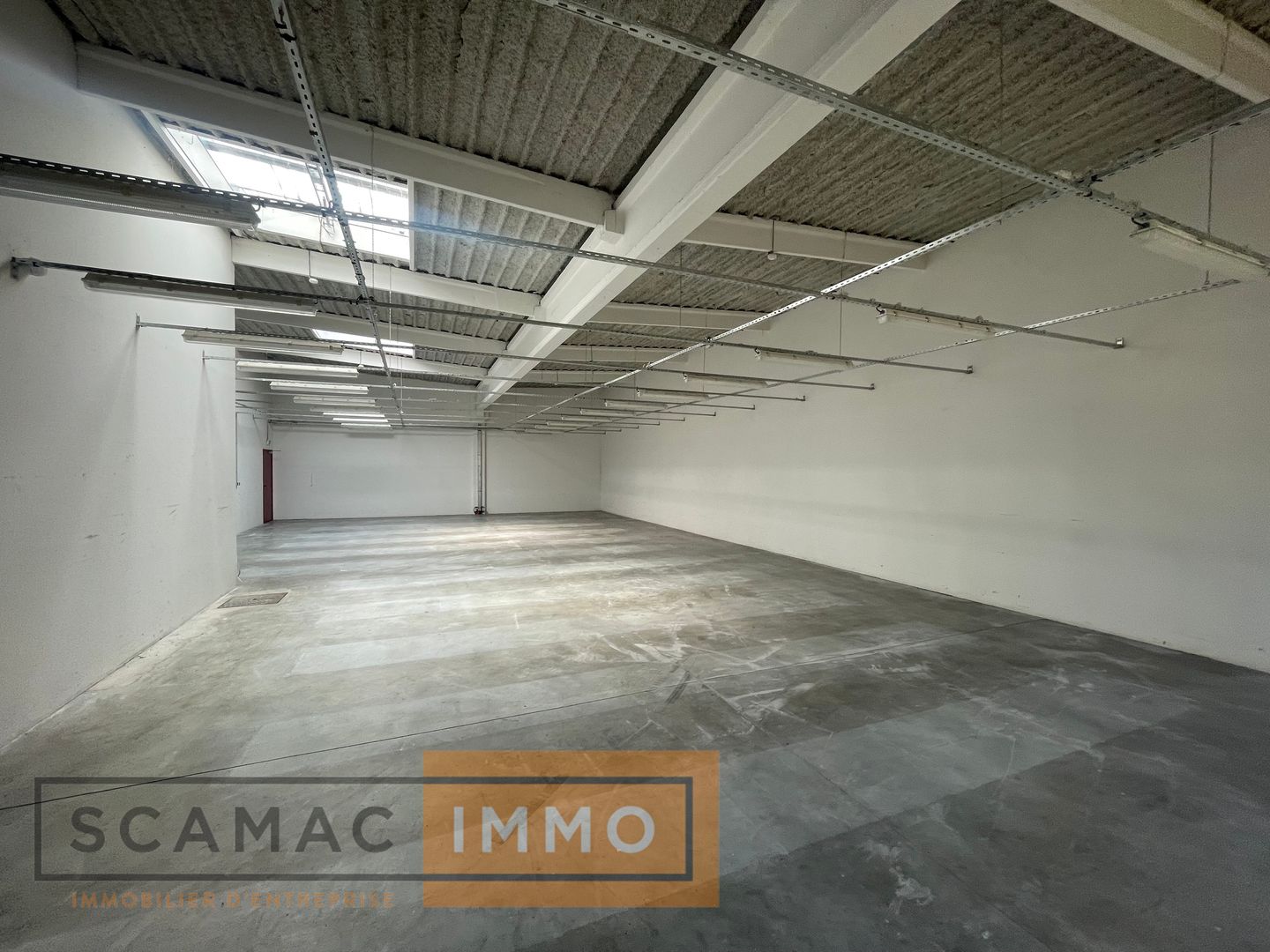 local d'activités de 365m², Bondoufle (Essonne)