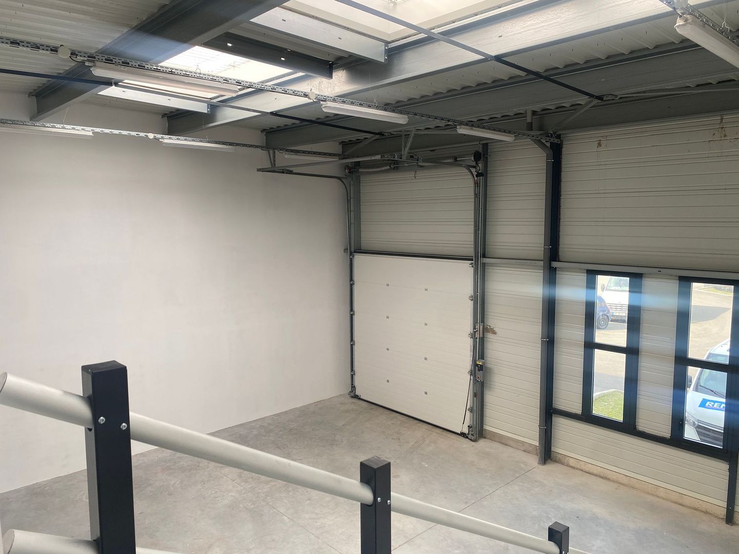 entrepôt de 200m², Stains (Seine-Saint-Denis)