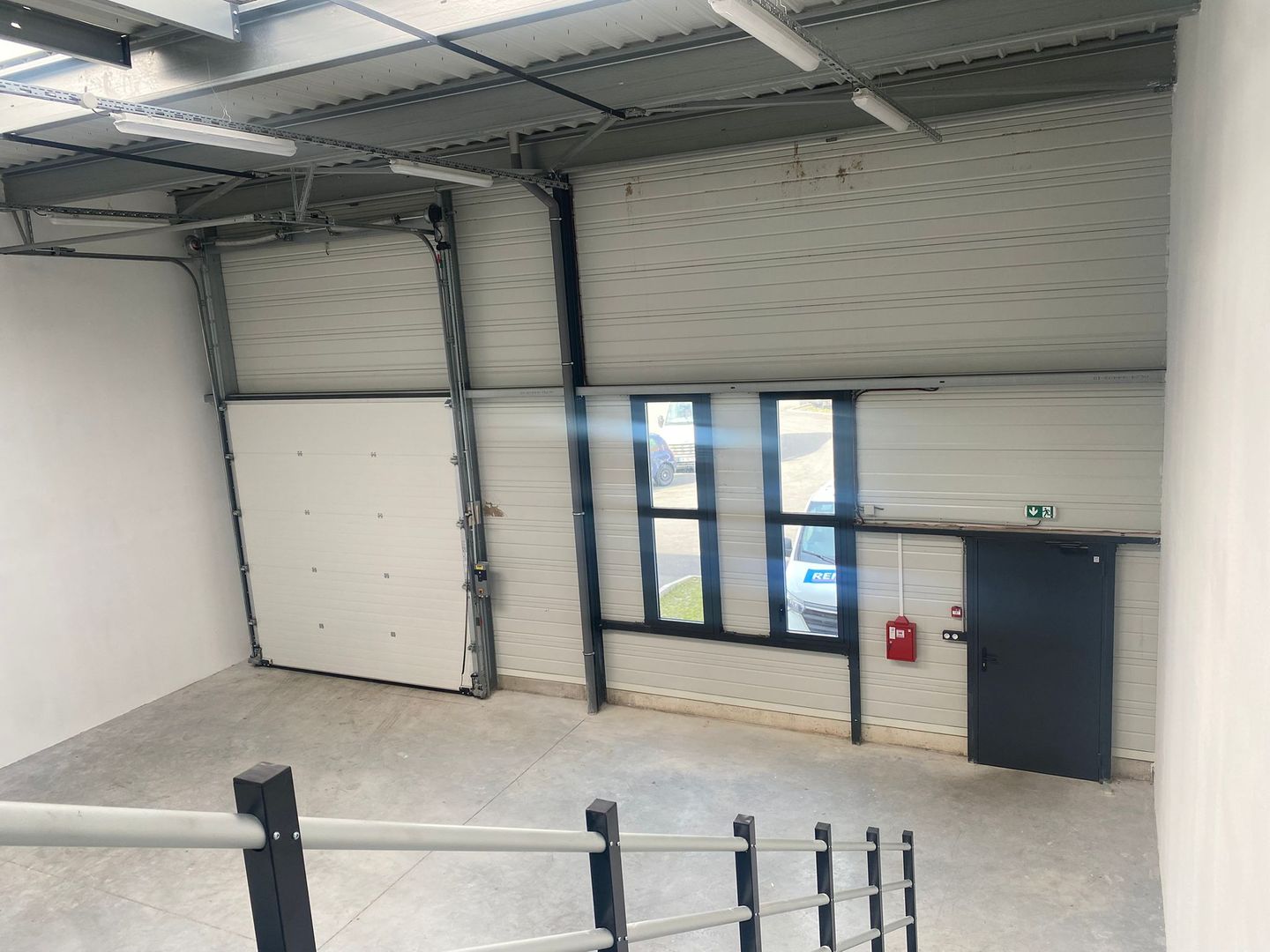 entrepôt de 200m², Stains (Seine-Saint-Denis)