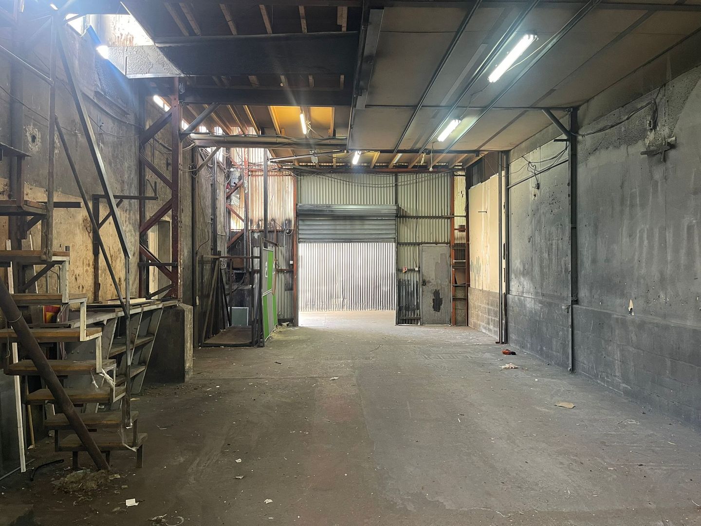 entrepôt de 210m², Aubervilliers (Seine-Saint-Denis)