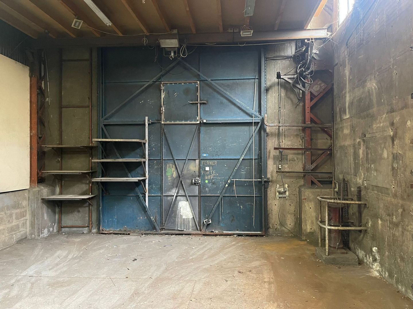 entrepôt de 210m², Aubervilliers (Seine-Saint-Denis)