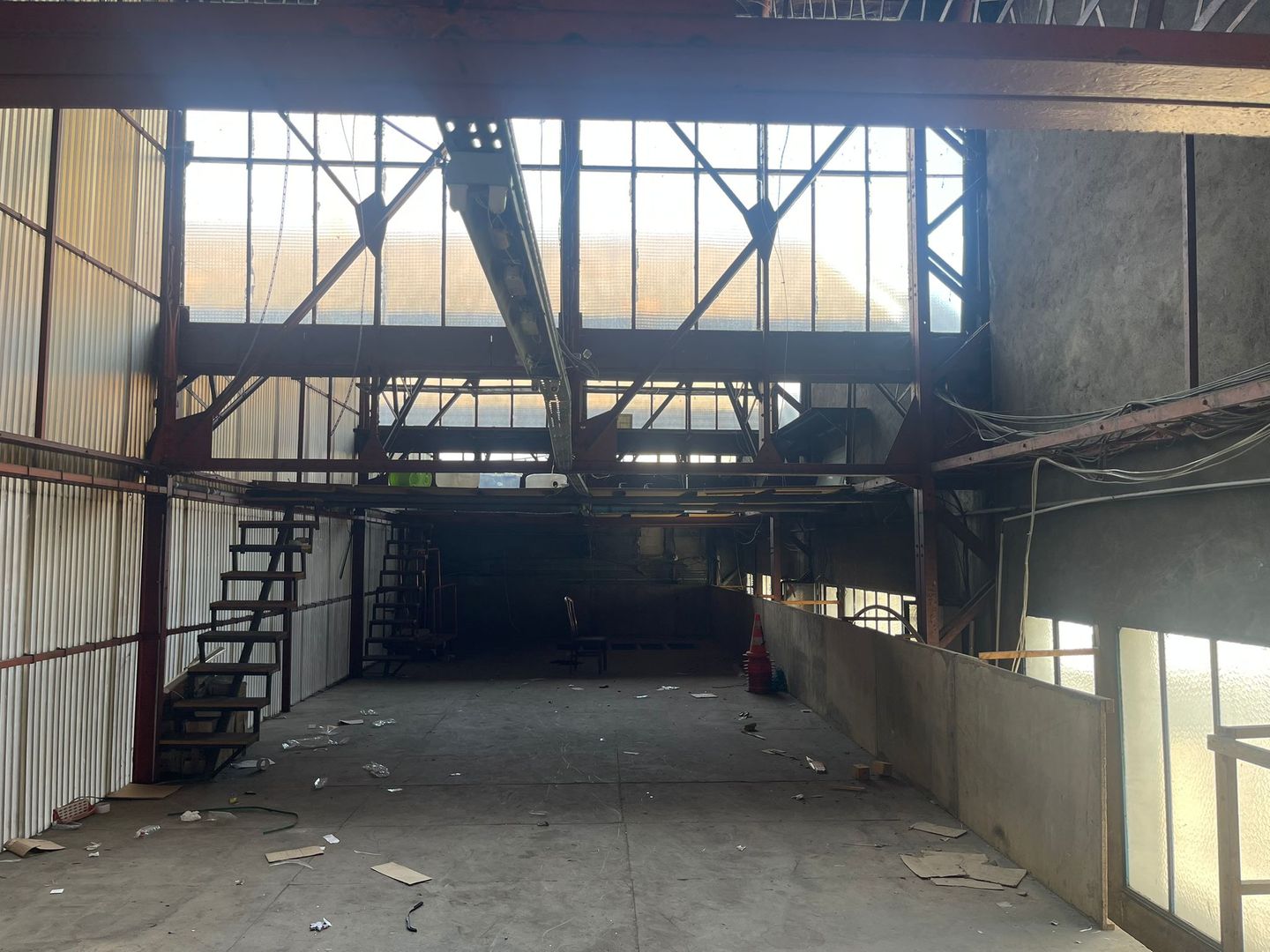 entrepôt de 210m², Aubervilliers (Seine-Saint-Denis)