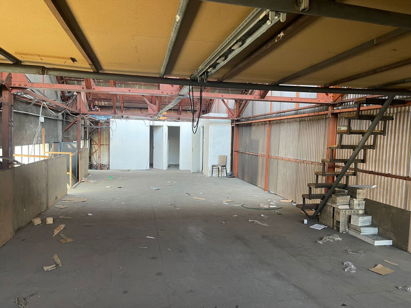 entrepôt de 210m², Aubervilliers (Seine-Saint-Denis)