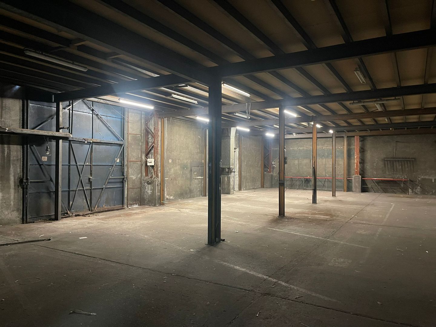 entrepôt de 240m², Aubervilliers (Seine-Saint-Denis)