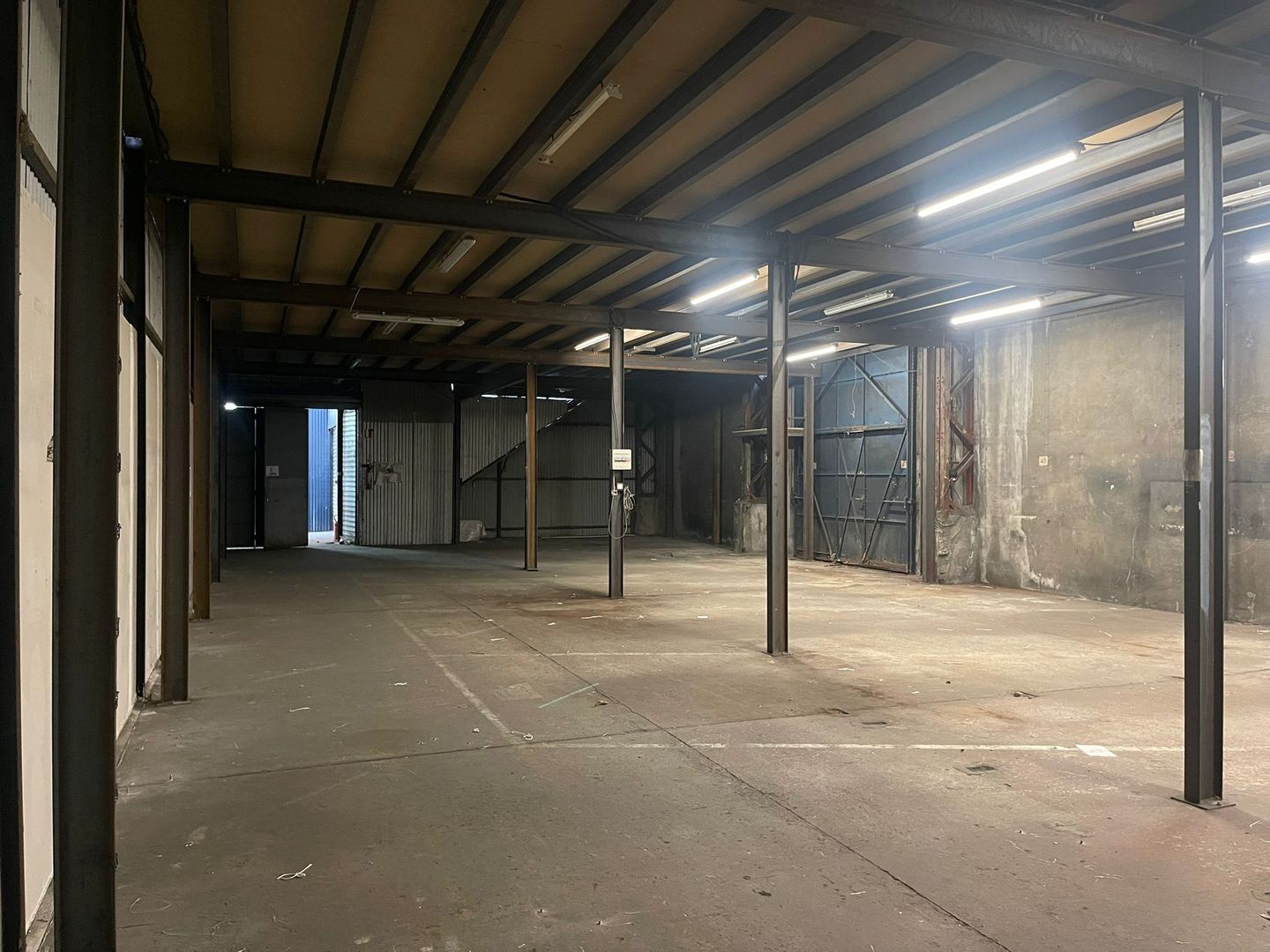 entrepôt de 240m², Aubervilliers (Seine-Saint-Denis)