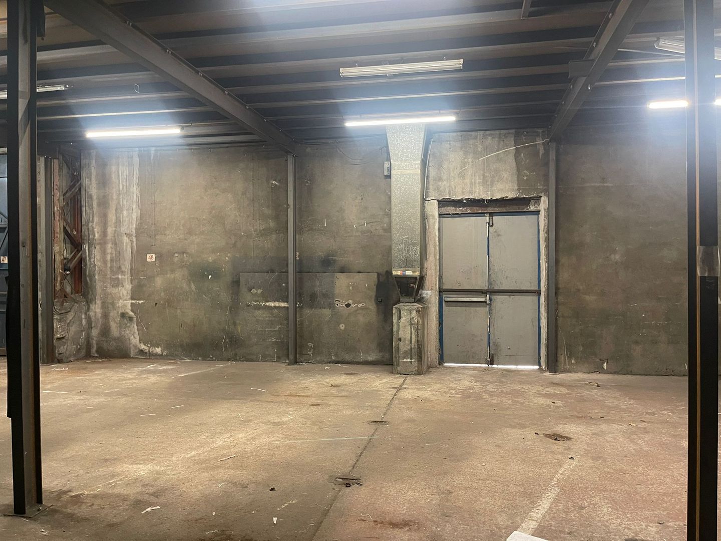 entrepôt de 240m², Aubervilliers (Seine-Saint-Denis)