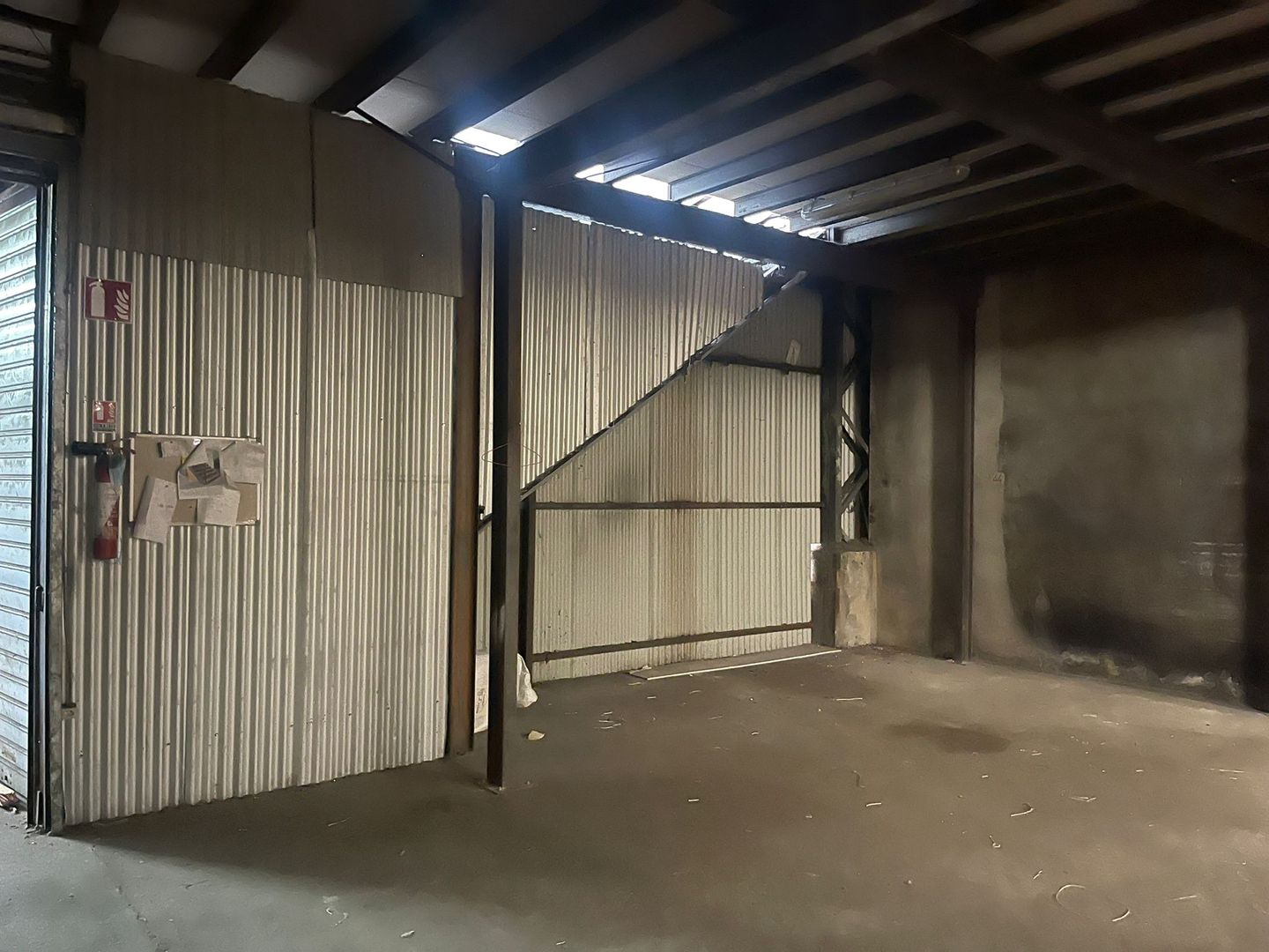 entrepôt de 240m², Aubervilliers (Seine-Saint-Denis)