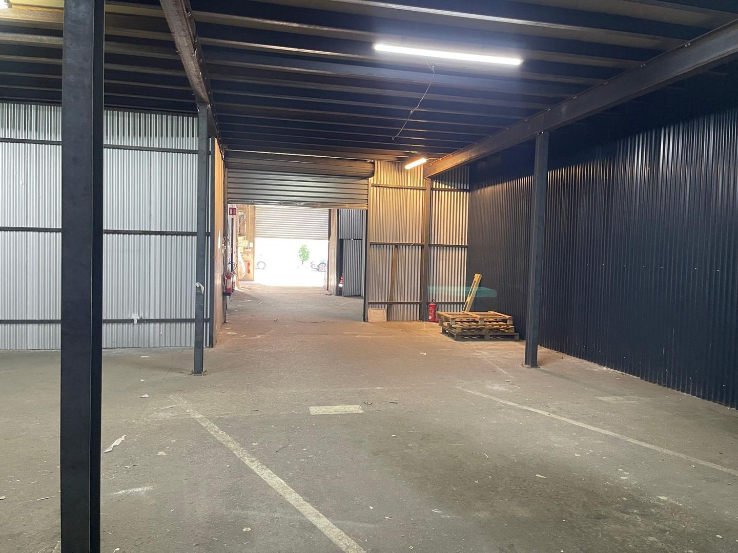 entrepôt de 400m², Aubervilliers (Seine-Saint-Denis)