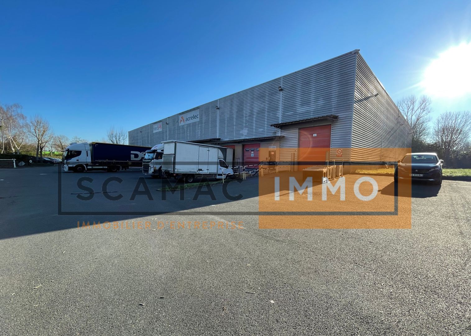 local d'activités de 4&nbsp;638m², Saint-Thibault-des-Vignes (Seine-et-Marne)