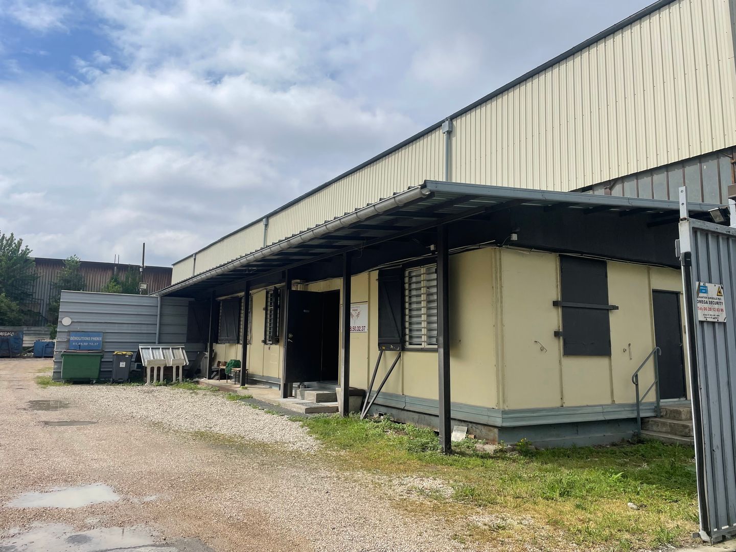 entrepôt de 1 510m², Bondy (Seine-Saint-Denis)