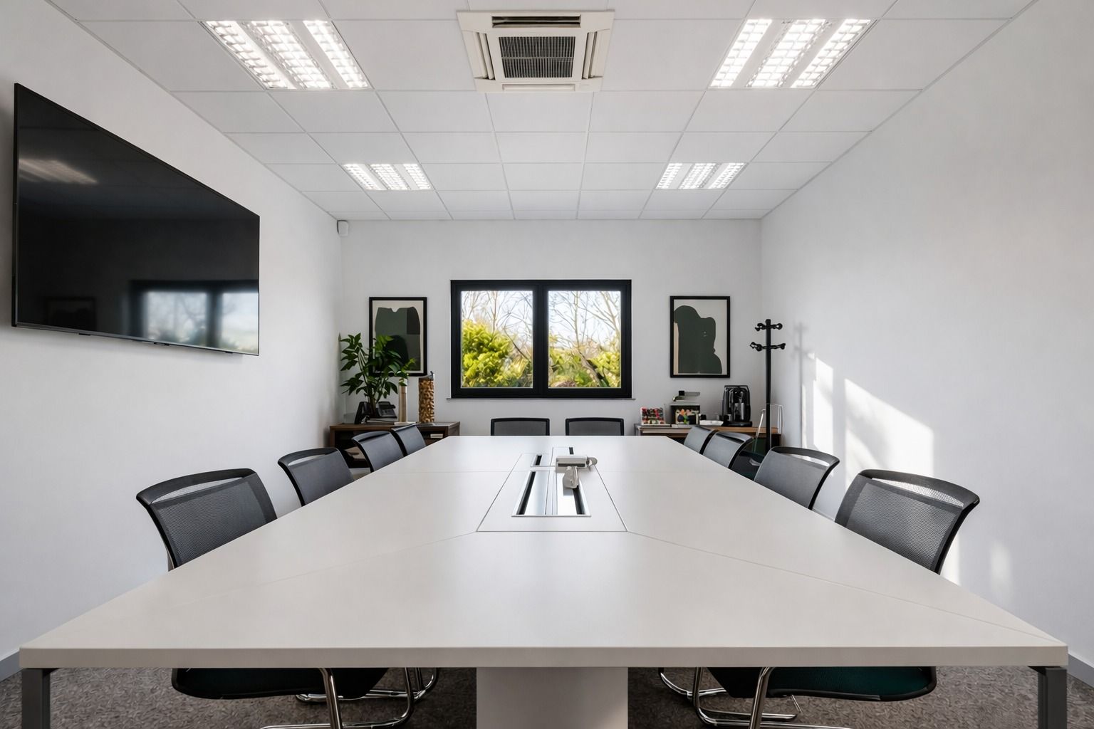 bureau de 196m², Bussy-Saint-Martin (Seine-et-Marne)