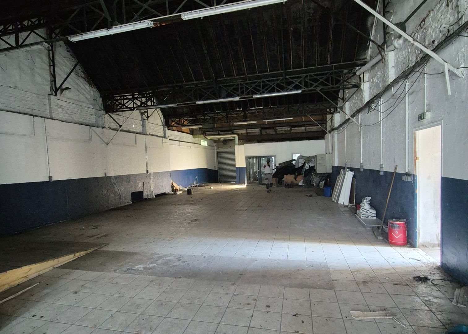local d'activités de 316m², Villeparisis (Seine-et-Marne)