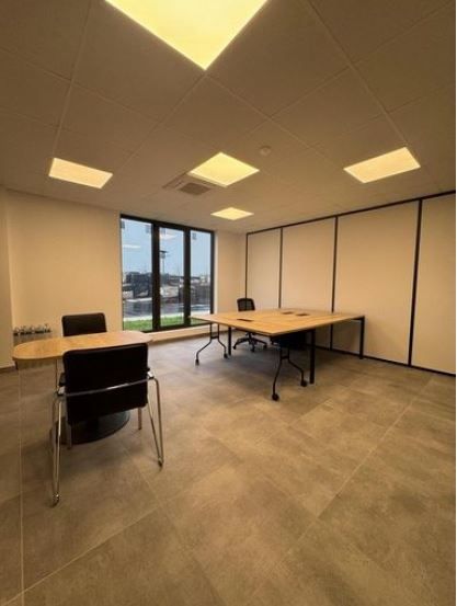local d'activités de 2&nbsp;508m², Villenoy (Seine-et-Marne)