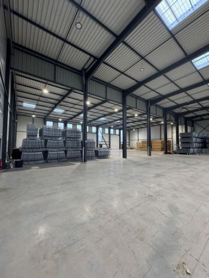 local d'activités de 2&nbsp;508m², Villenoy (Seine-et-Marne)