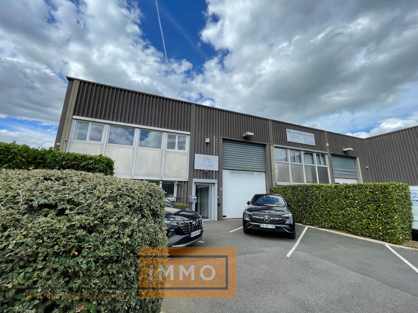 local d'activités de 238m², Vaux-le-Pénil (Seine-et-Marne)
