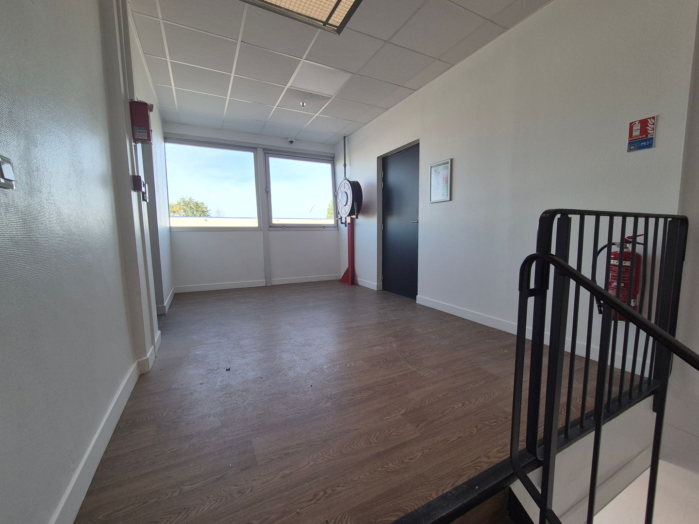 locaux mixtes de 1 322m², Saint-Witz (Val-d'Oise)