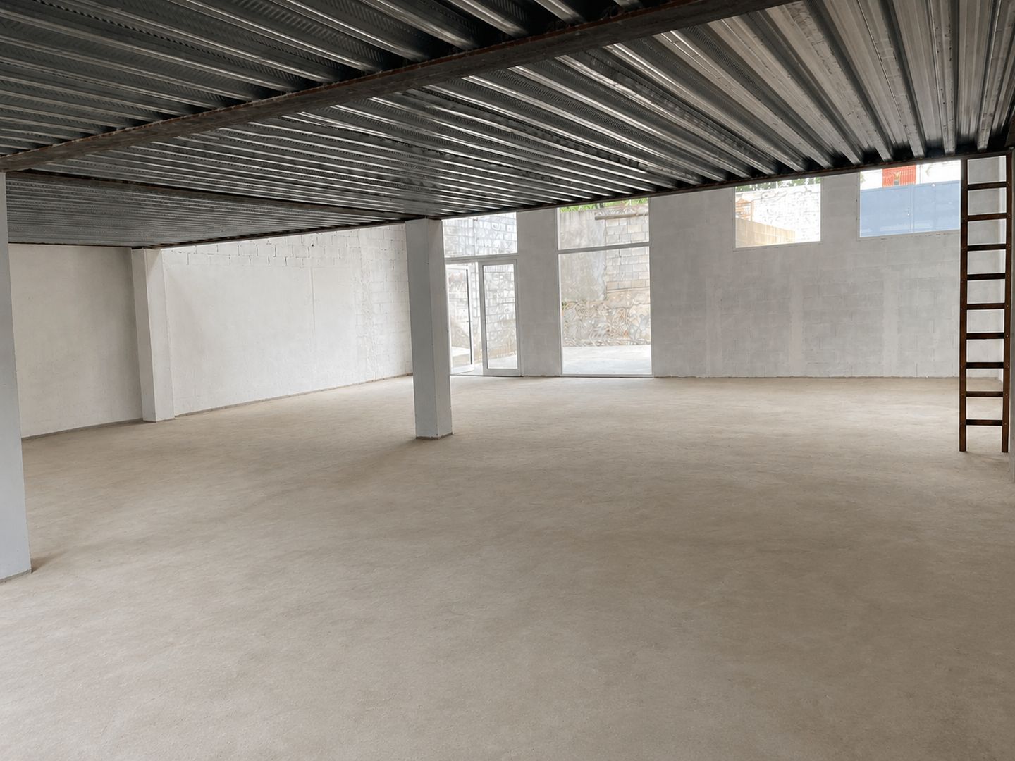 local d'activités de 290m², Montreuil (Seine-Saint-Denis)