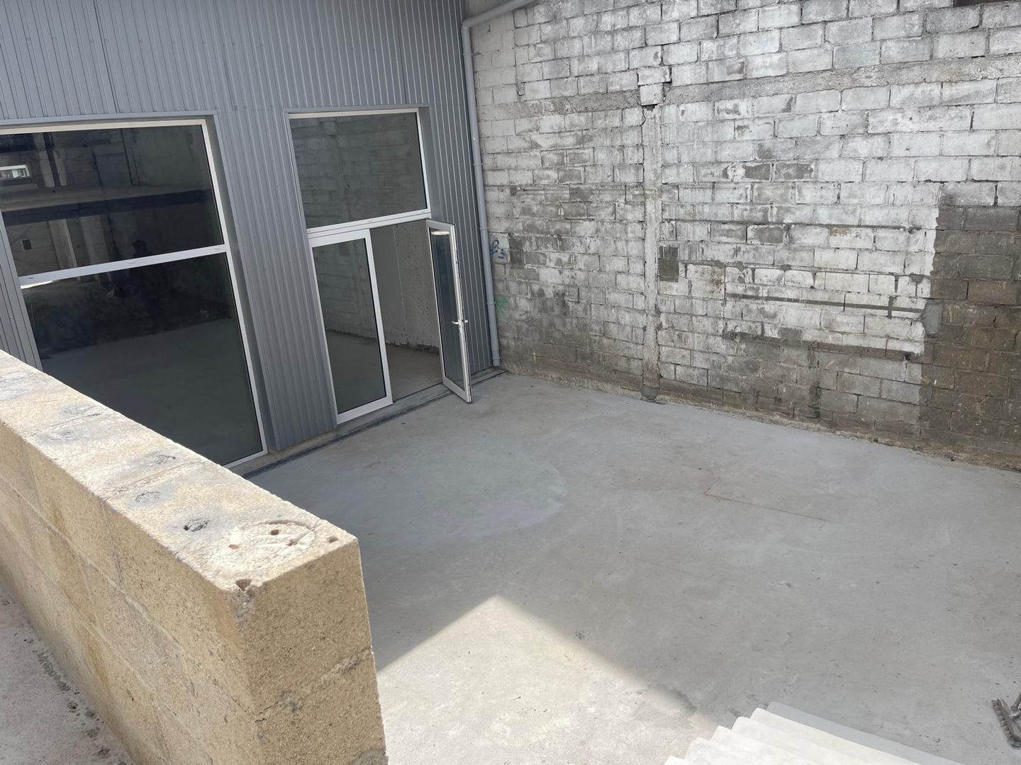 local d'activités de 290m², Montreuil (Seine-Saint-Denis)