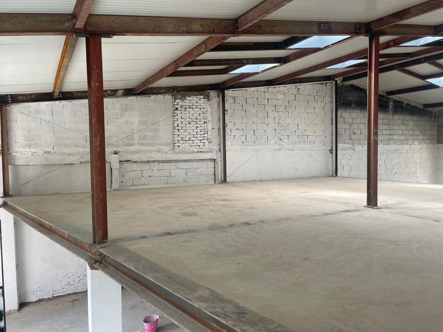 local d'activités de 290m², Montreuil (Seine-Saint-Denis)