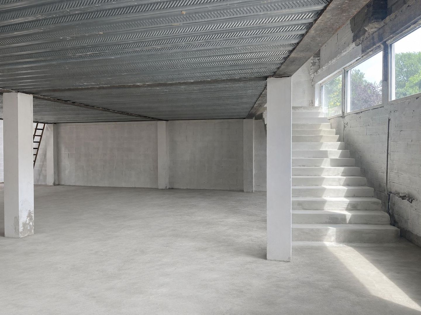 local d'activités de 290m², Montreuil (Seine-Saint-Denis)