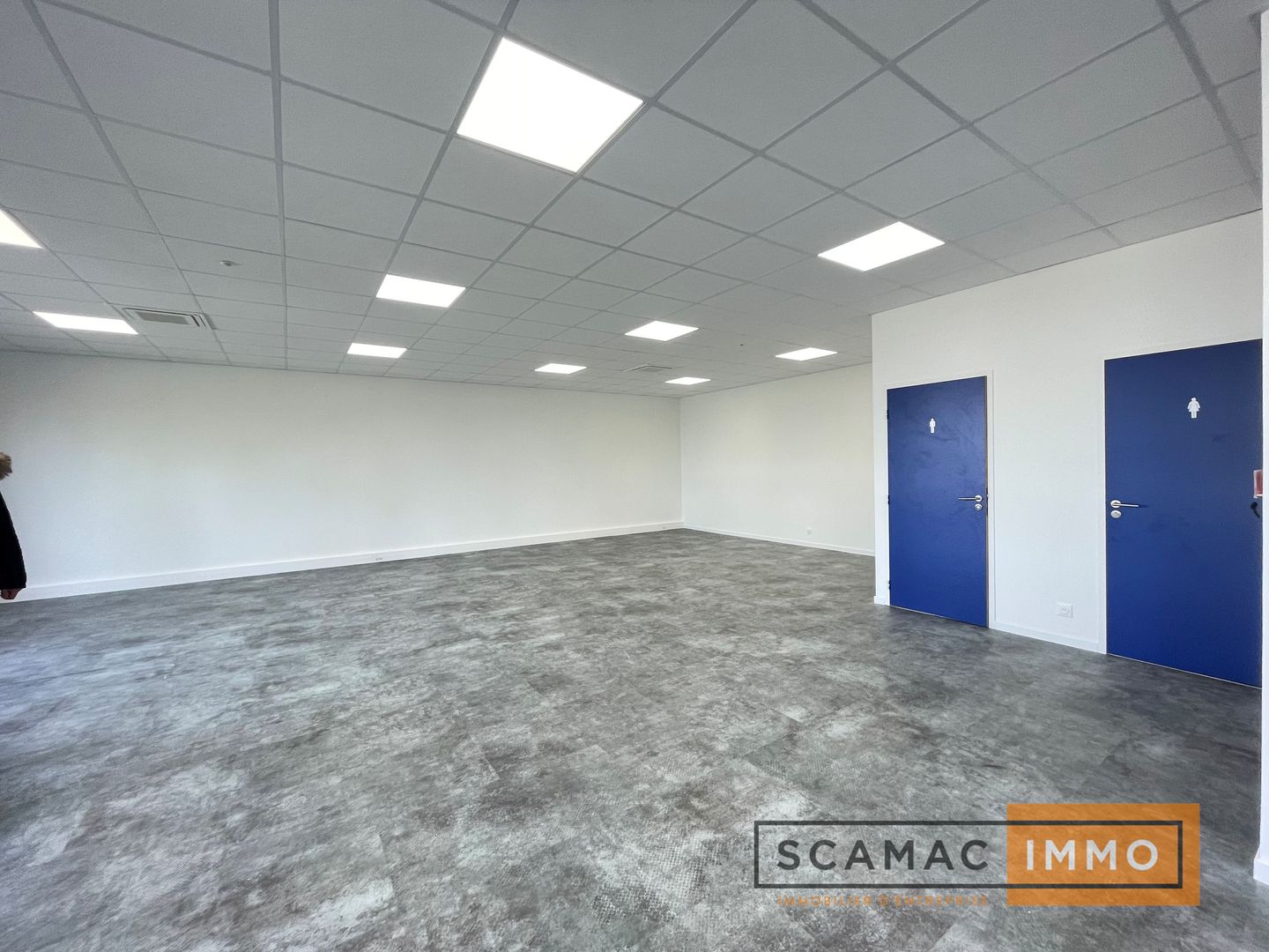 entrepôt de 2 170m², Trappes (Yvelines)
