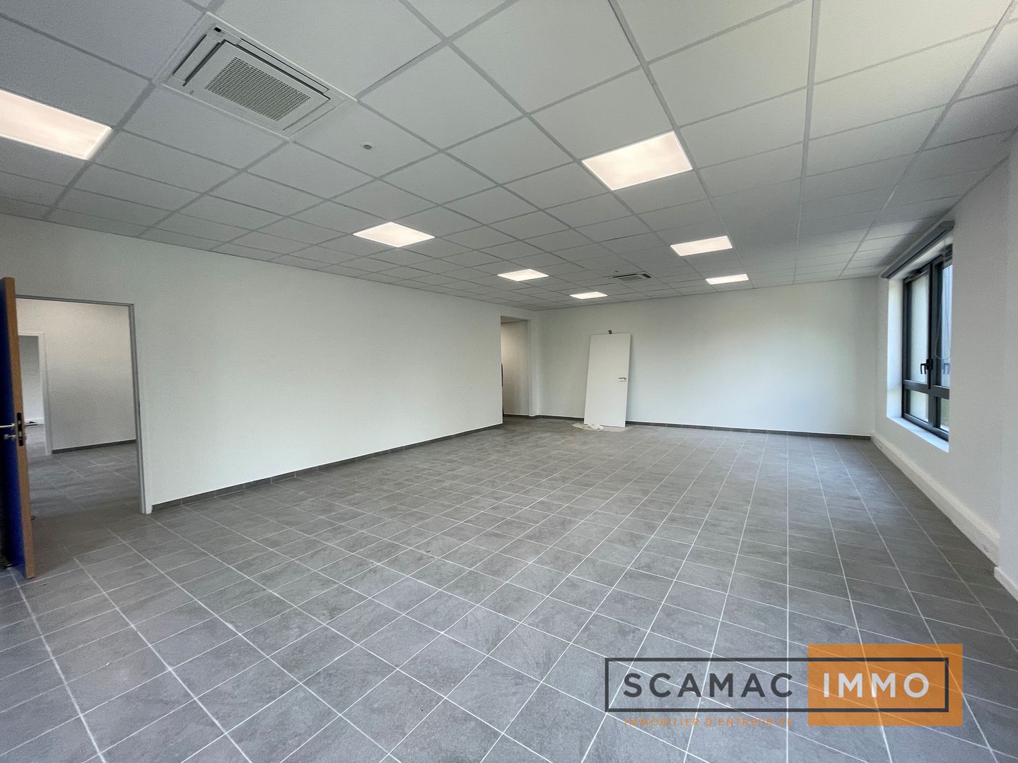 entrepôt de 2 170m², Trappes (Yvelines)