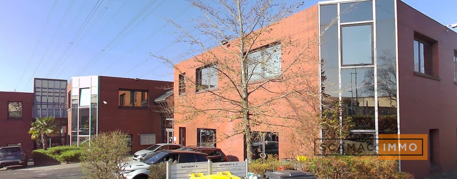 bureau de 112m², Igny (Essonne)