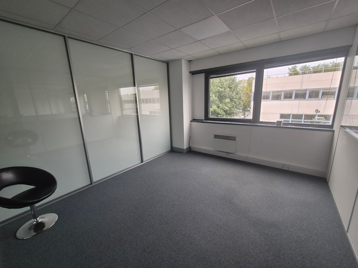 bureau de 270m², Roissy-en-France (Val-d'Oise)