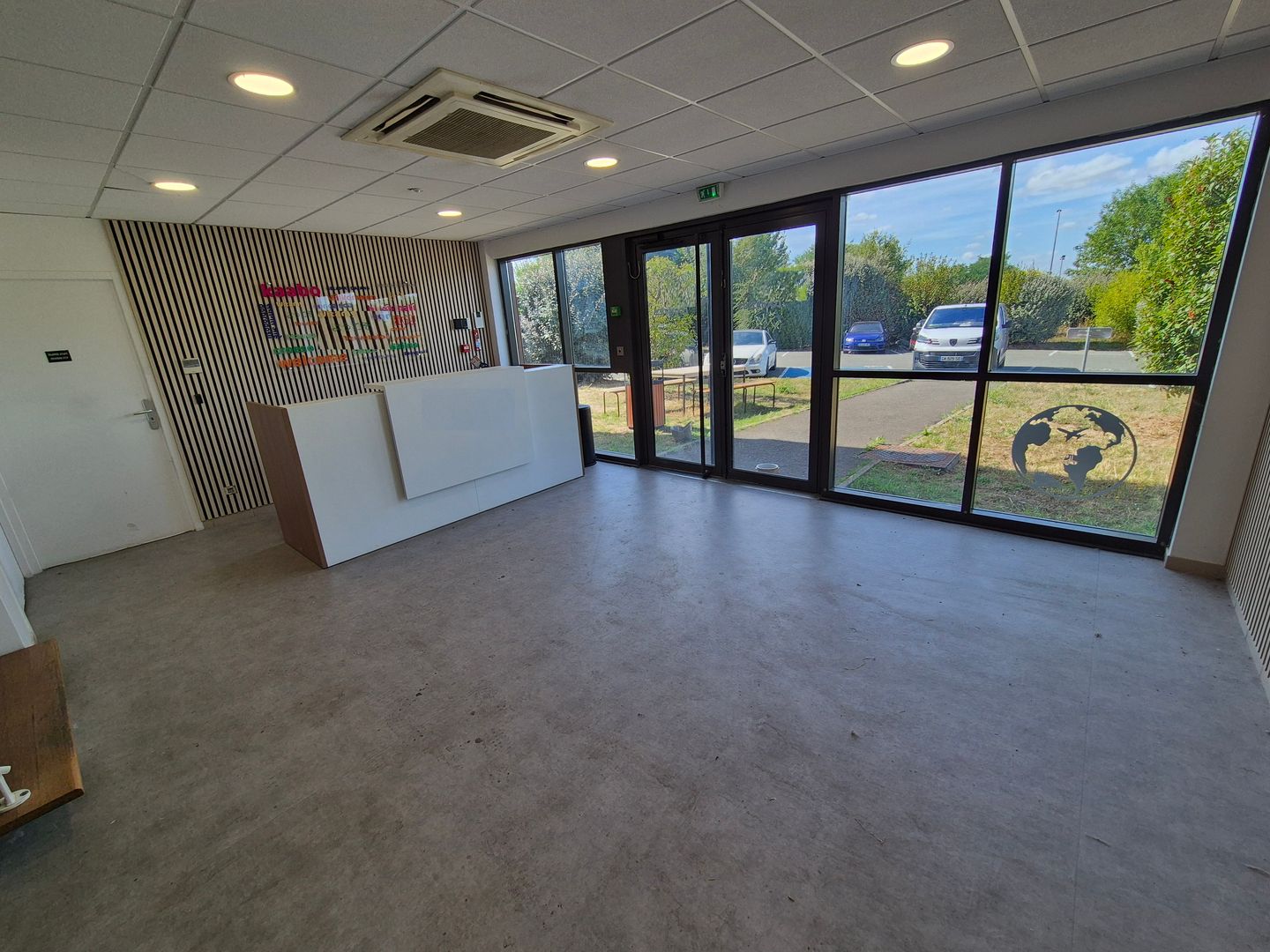 local d'activités de 3 374m², Louvres (Val-d'Oise)