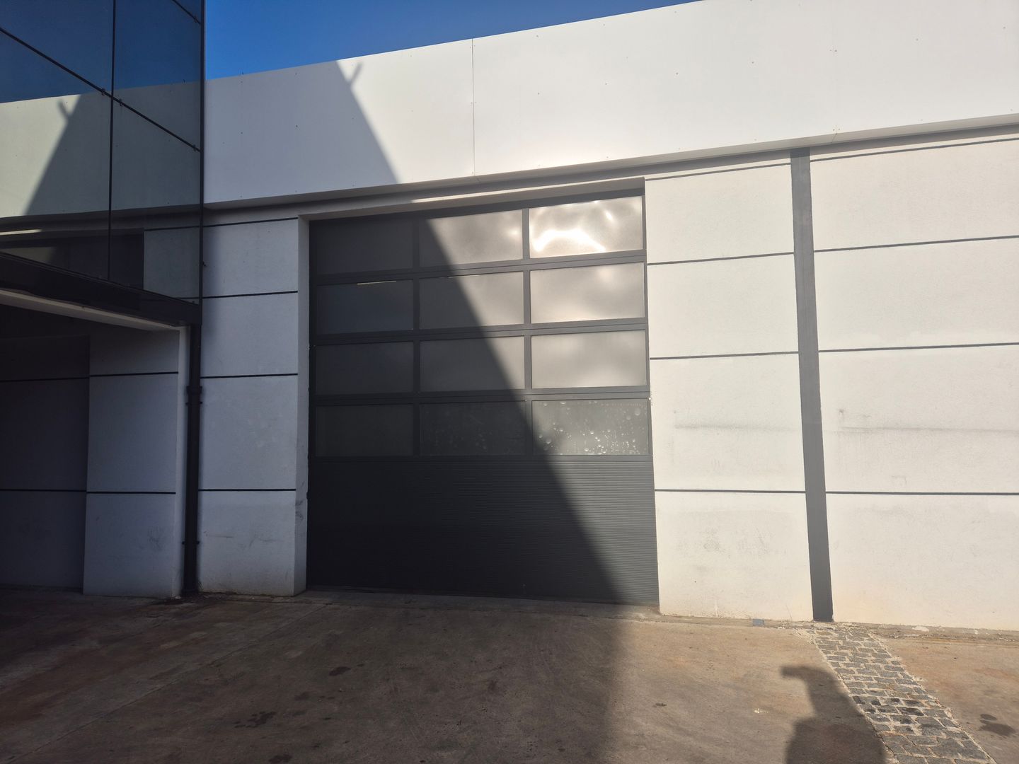 local d'activités de 280m², Gonesse (Val-d'Oise)