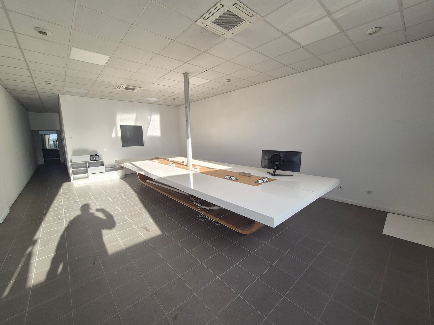 Bureau de 220 m², Gonesse