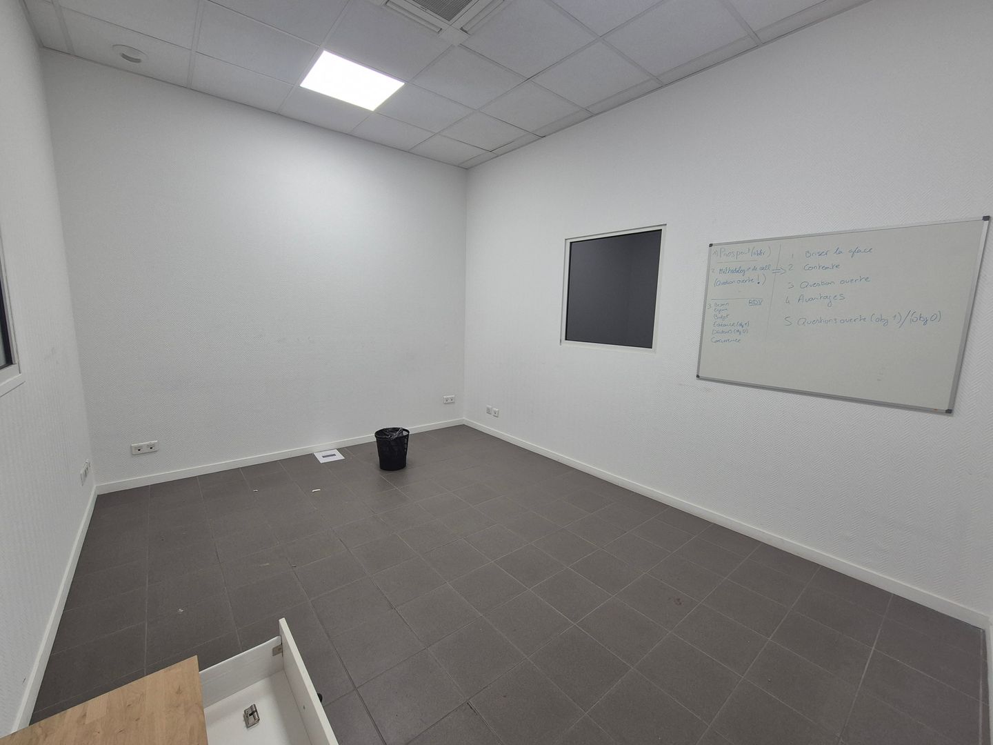 bureau de 220m², Gonesse (Val-d'Oise)